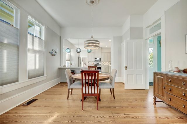 1717 Church Street, Galveston, TX 77550