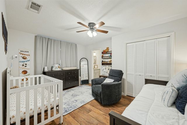 2709 Edinboro Drive, Arlington, TX 76012