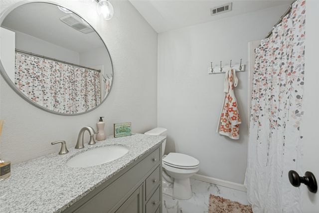 2709 Edinboro Drive, Arlington, TX 76012