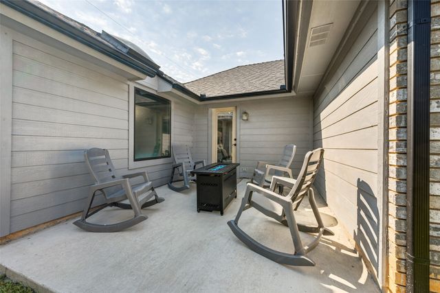 2709 Edinboro Drive, Arlington, TX 76012
