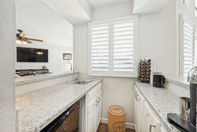 2709 Edinboro Drive, Arlington, TX 76012