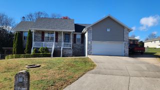 852 Tomahawk Court, Marshfield, MO 65706