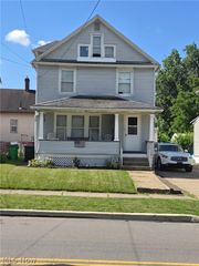 966 W Hopocan Avenue, Barberton, OH 44203