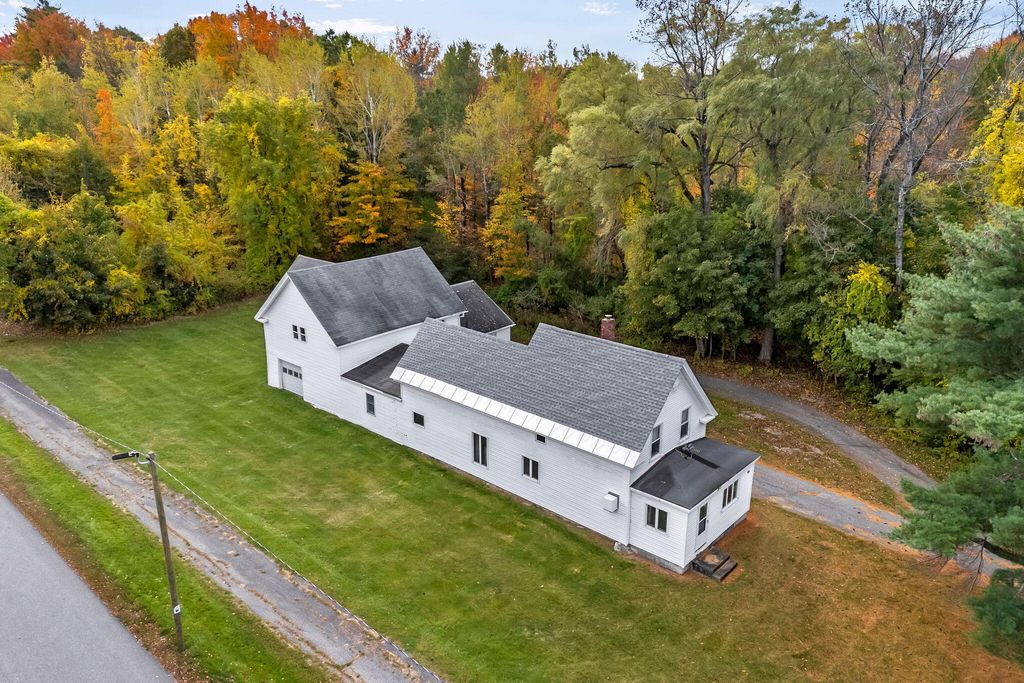 405 East Avenue, Lewiston, ME 04240 — exterior
