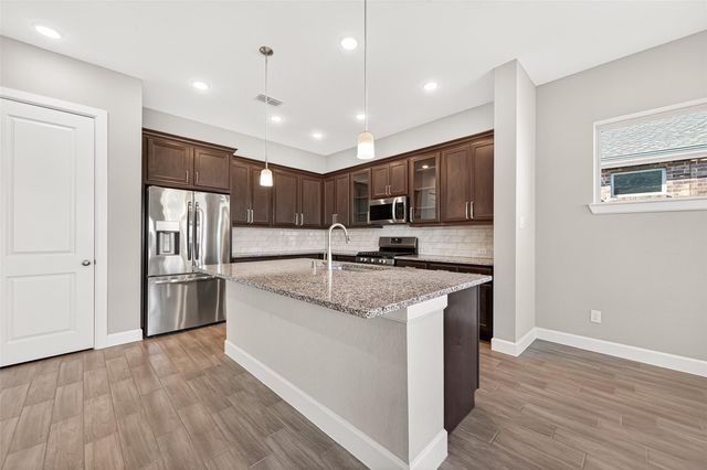 2207 Carrol Creek Drive, Richmond, TX 77469