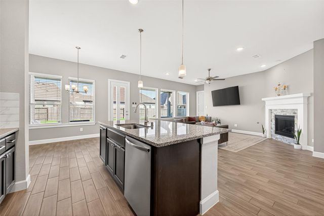 2207 Carrol Creek Drive, Richmond, TX 77469