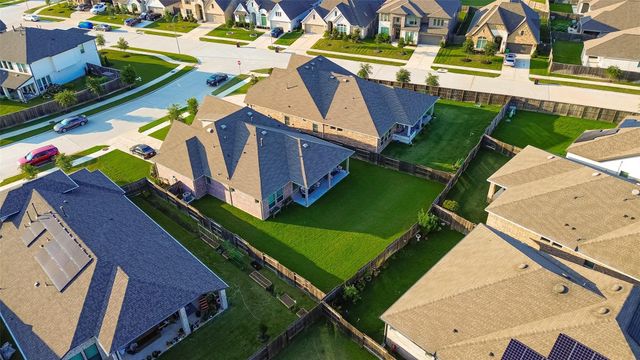 2207 Carrol Creek Drive, Richmond, TX 77469