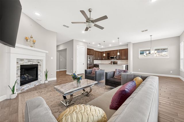 2207 Carrol Creek Drive, Richmond, TX 77469
