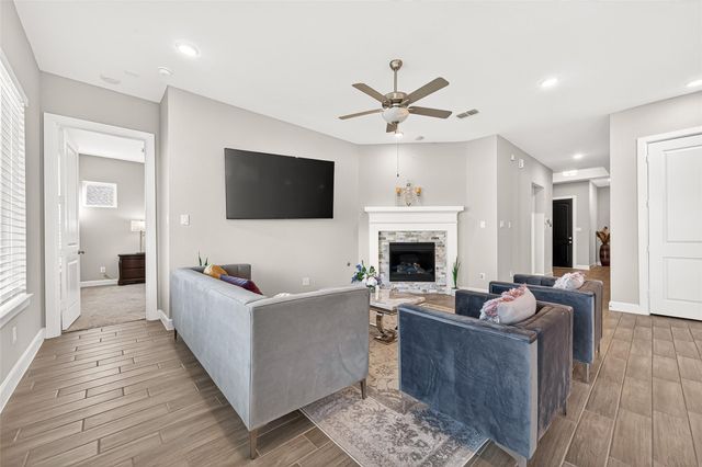2207 Carrol Creek Drive, Richmond, TX 77469
