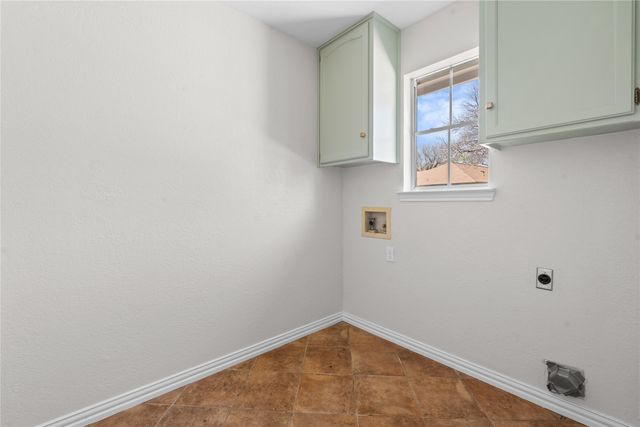 1106 Almond Drive, Mansfield, TX 76063