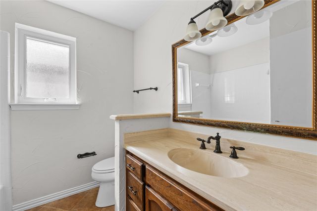 1106 Almond Drive, Mansfield, TX 76063