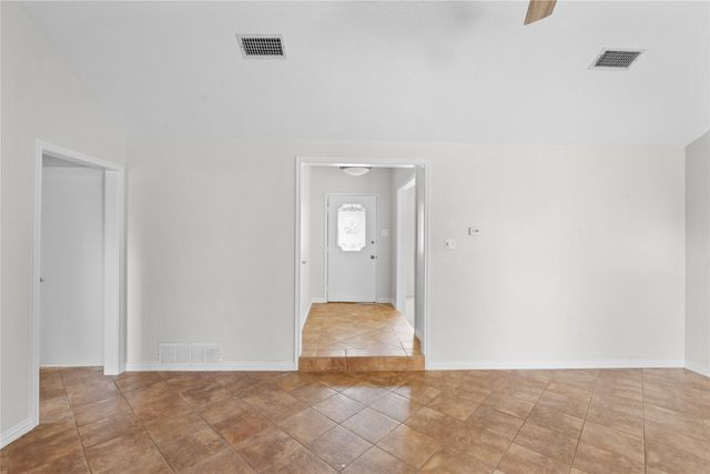 1106 Almond Drive, Mansfield, TX 76063