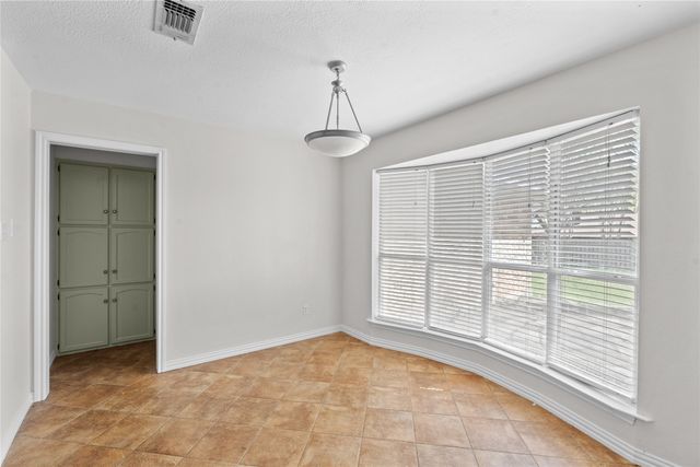 1106 Almond Drive, Mansfield, TX 76063