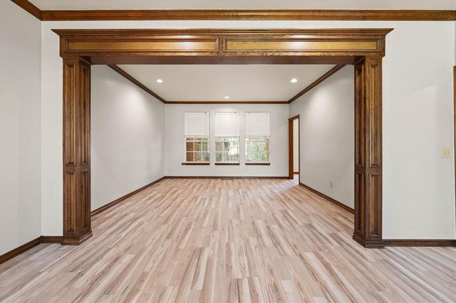 4104 Devon Drive, Edmond, OK 73034