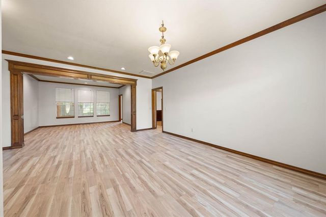4104 Devon Drive, Edmond, OK 73034
