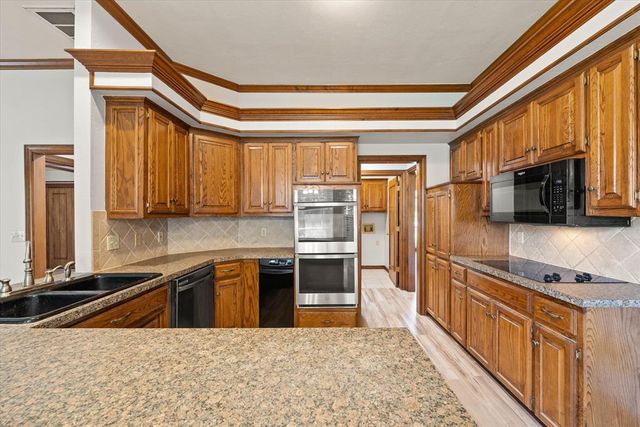 4104 Devon Drive, Edmond, OK 73034