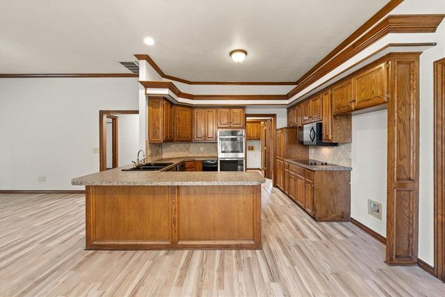 4104 Devon Drive, Edmond, OK 73034