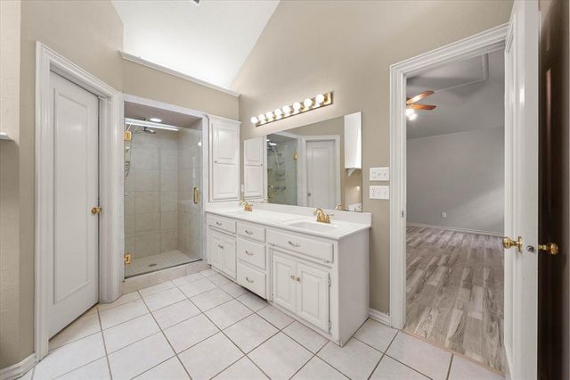 4104 Devon Drive, Edmond, OK 73034
