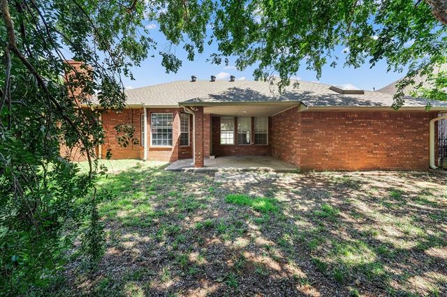 4104 Devon Drive, Edmond, OK 73034