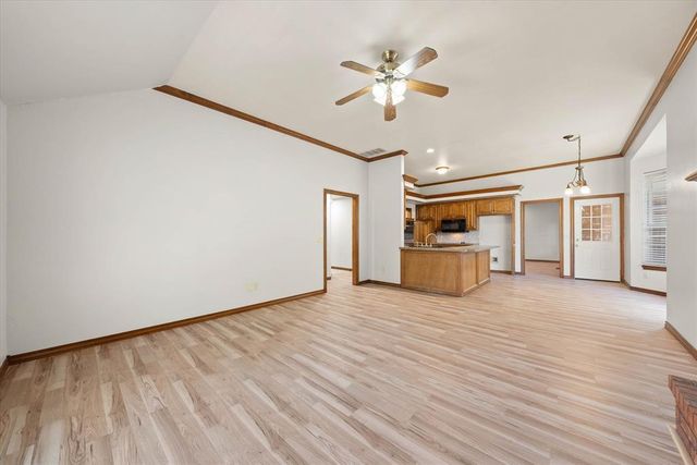 4104 Devon Drive, Edmond, OK 73034