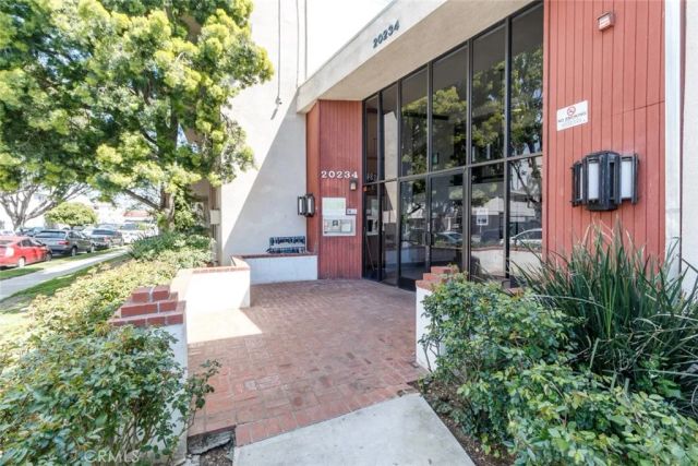 20234 Cantara Street 231, Winnetka, CA 91306