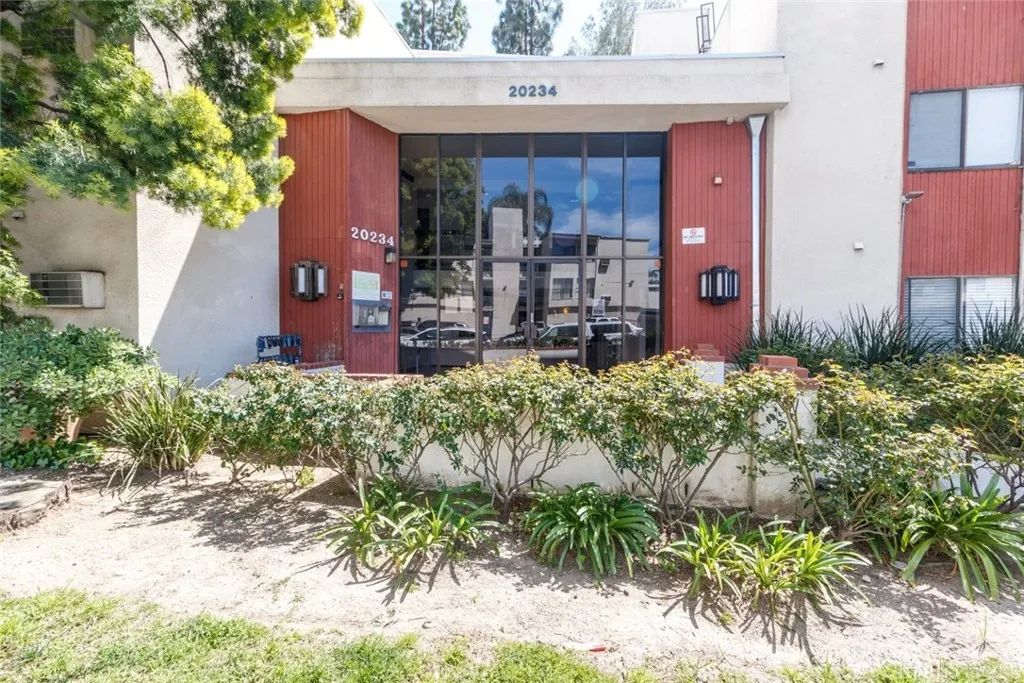 20234 Cantara Street 231, Winnetka, CA 91306