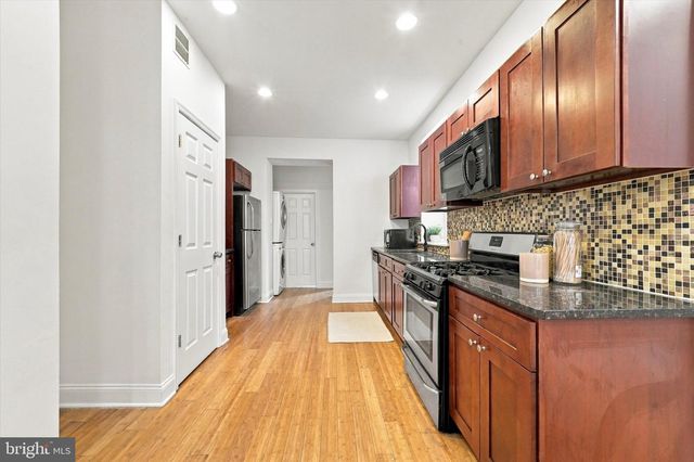 1604 S 16TH ST, Philadelphia, PA 19145