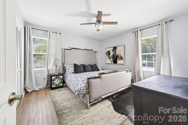 6220 Sharon Road, Charlotte, NC 28210