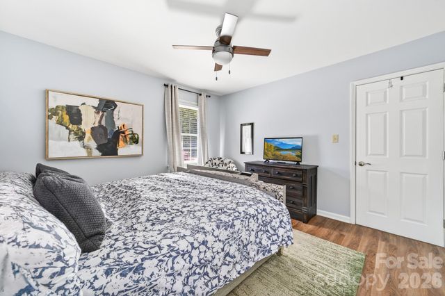 6220 Sharon Road, Charlotte, NC 28210