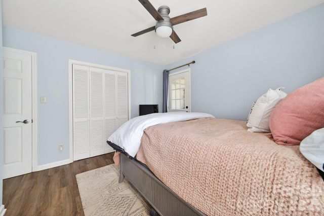 6220 Sharon Road, Charlotte, NC 28210
