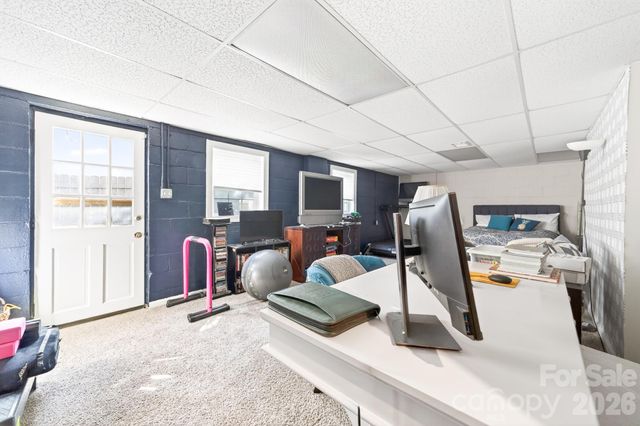 6220 Sharon Road, Charlotte, NC 28210