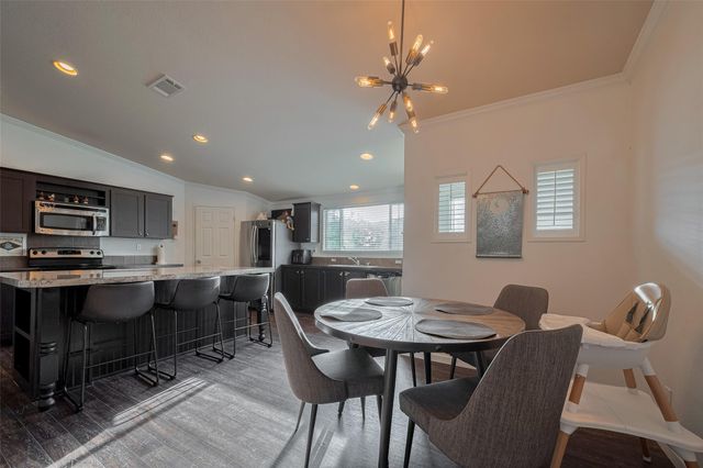 5526 State Hiway 90, Madisonville, TX 77864