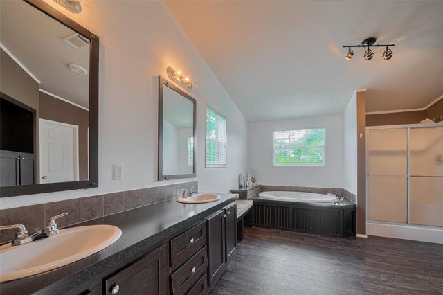 5526 State Hiway 90, Madisonville, TX 77864