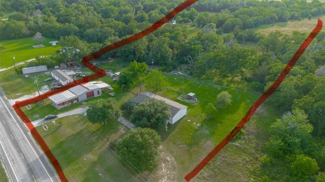 5526 State Hiway 90, Madisonville, TX 77864