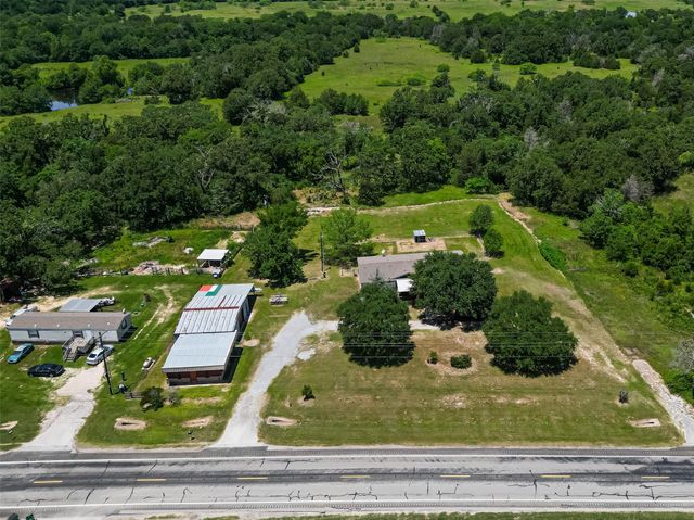 5526 State Hiway 90, Madisonville, TX 77864