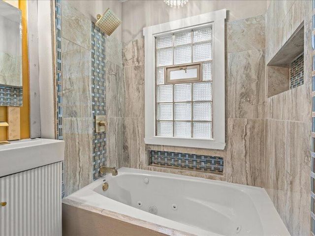 3408 N 11th STREET, Milwaukee, WI 53206