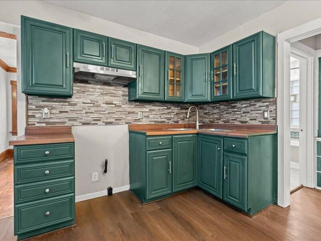 3408 N 11th STREET, Milwaukee, WI 53206