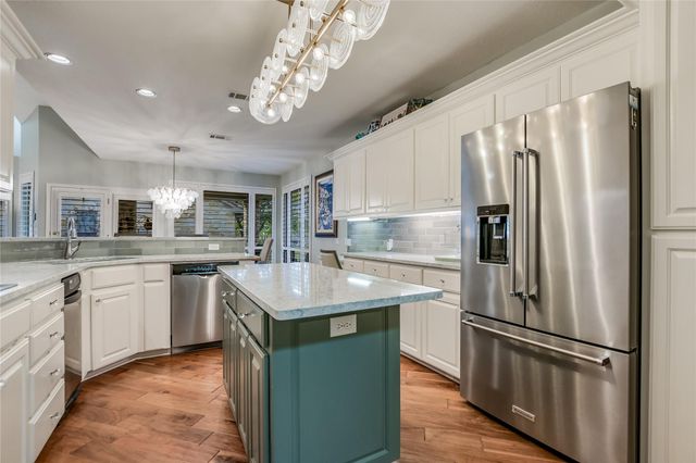 501 Sombrero, Horseshoe Bay, TX 78657