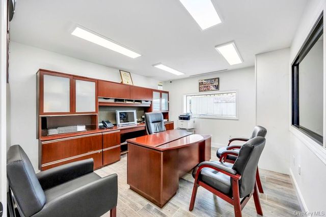 51 N Broadway, Hicksville, NY 11801