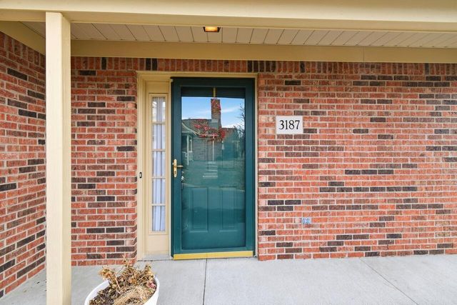 3187 Pine Manor Boulevard, Grove City, OH 43123