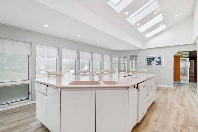 16 Fox Hollow Ridings Road, Northport, NY 11768