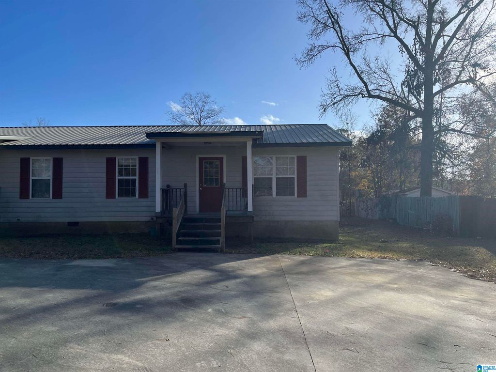 220 CENTERWAY DRIVE, Roanoke, AL 36274