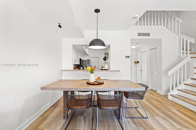 11845 SW 100th St ., Miami, FL 33186