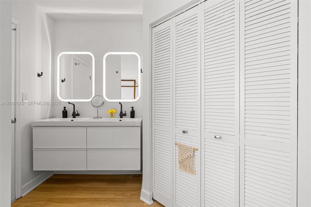 11845 SW 100th St ., Miami, FL 33186