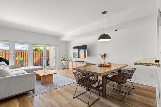 11845 SW 100th St ., Miami, FL 33186