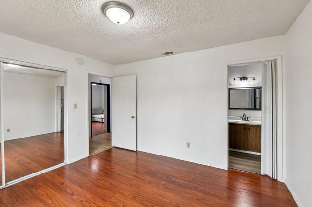 8751 Torrey Way, Elk Grove, CA 95624