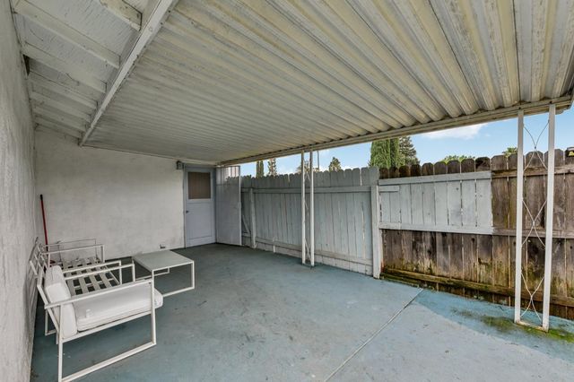 8751 Torrey Way, Elk Grove, CA 95624