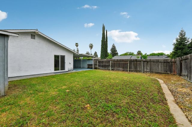 8751 Torrey Way, Elk Grove, CA 95624
