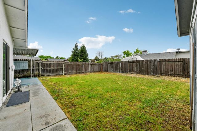8751 Torrey Way, Elk Grove, CA 95624