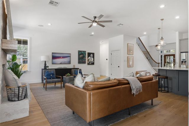 140 Vincas Shadow CT, Driftwood, TX 78619